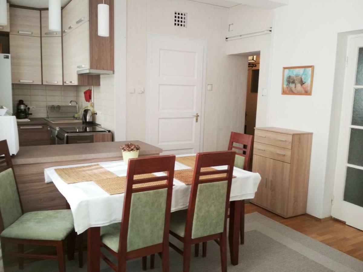 Zsuzsa Apartman Будапеща Екстериор снимка