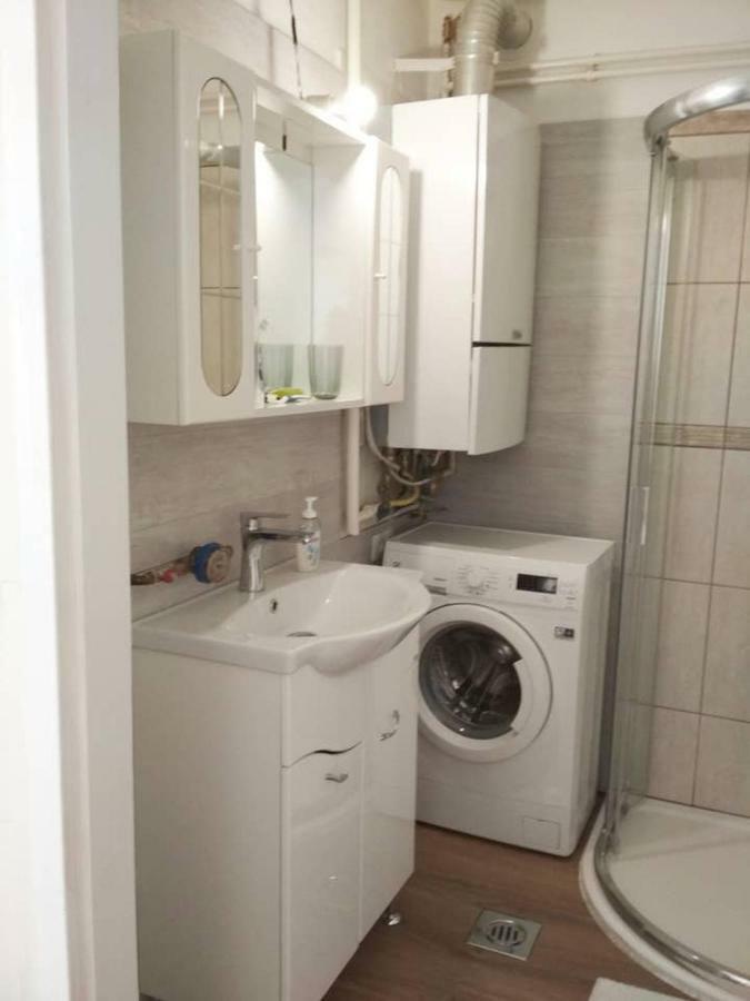 Zsuzsa Apartman Будапеща Екстериор снимка